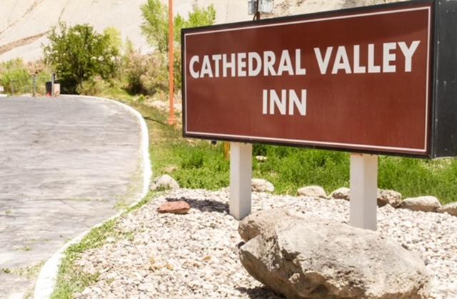 Cathedral Valley Inn Caineville Exteriér fotografie
